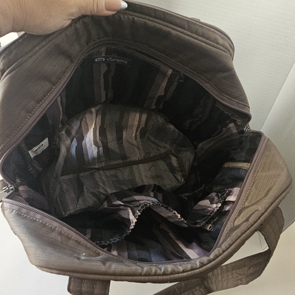 Lug Bumper Overnight Duffle Bag - Picture 5 of 15